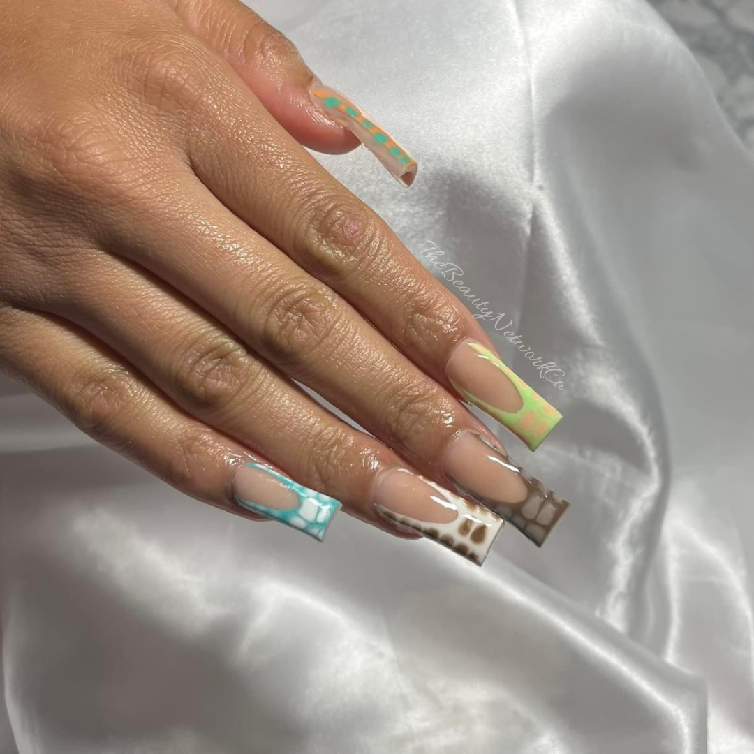 Medium Nails