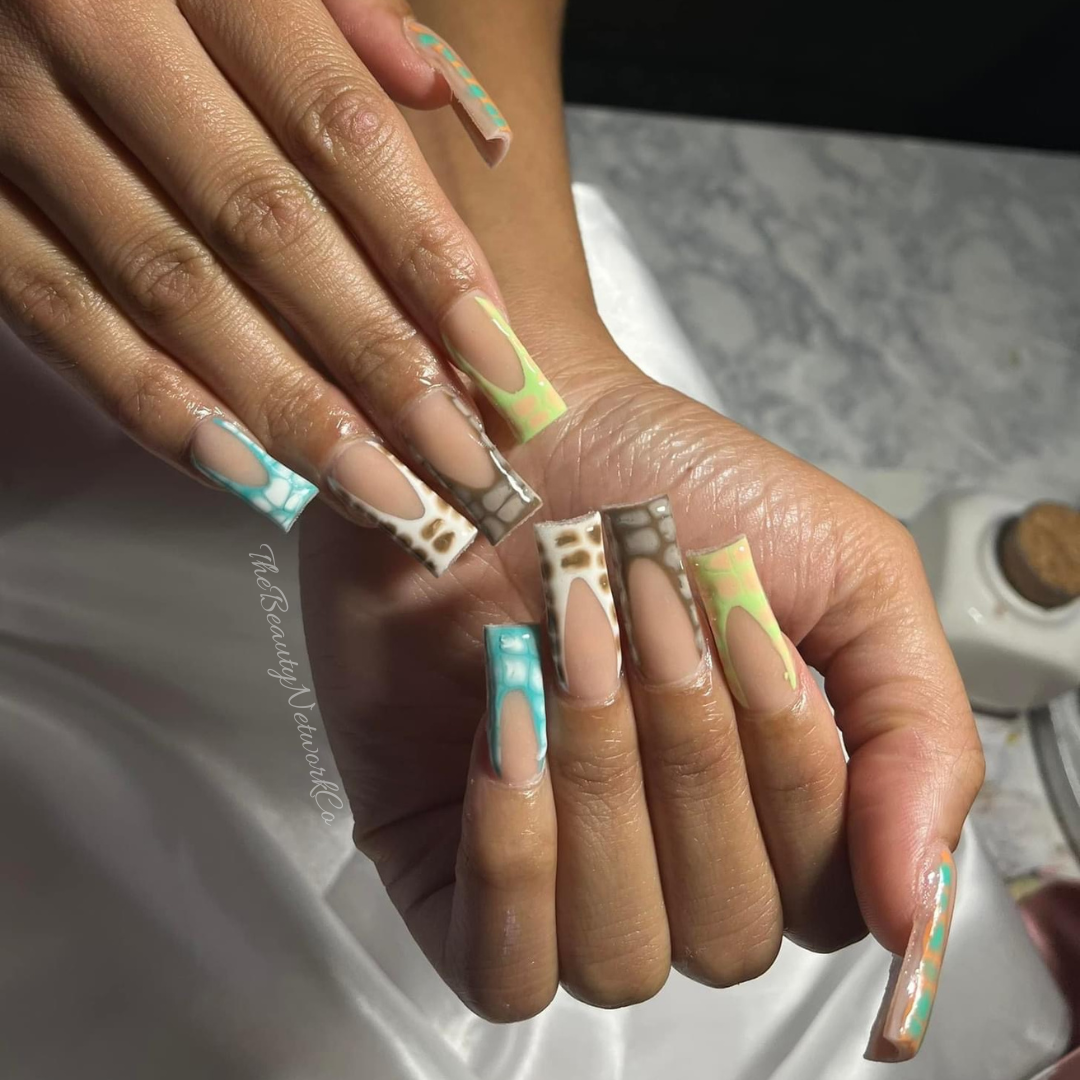 Medium Nails